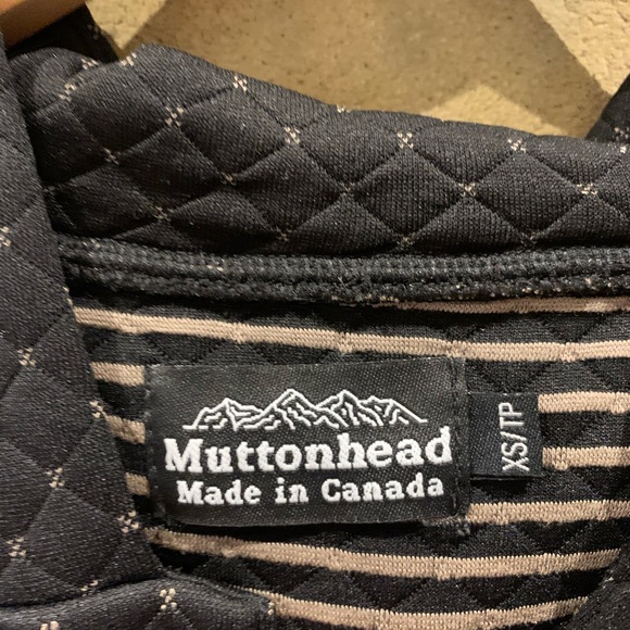 Muttonhead quilted camping hoodie xs - Picture 3 of 7